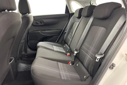 valkoinen Hyundai i20 Hatchback 2022 kuva 11.