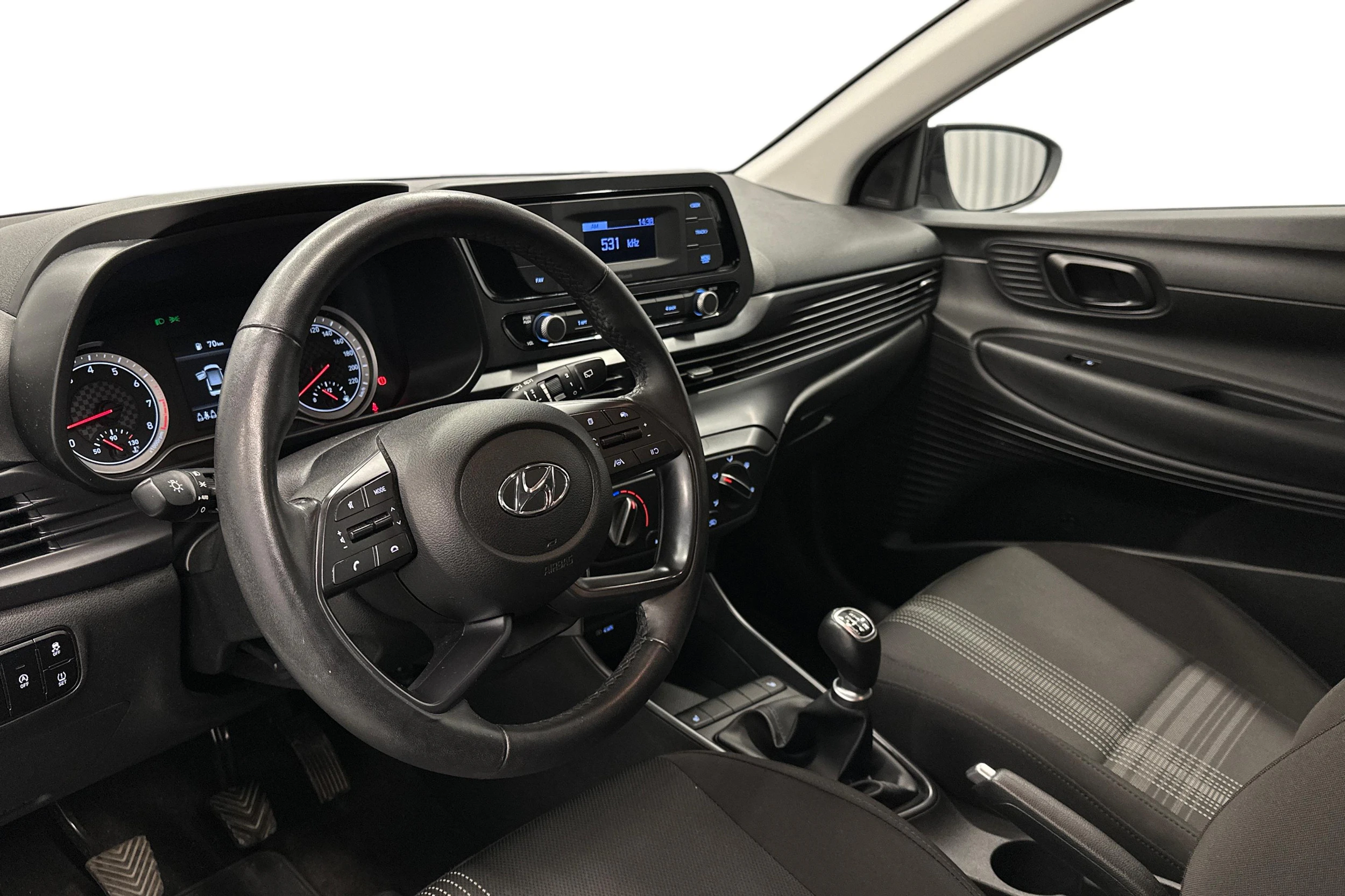 valkoinen Hyundai i20 Hatchback 2022 kuva 8.