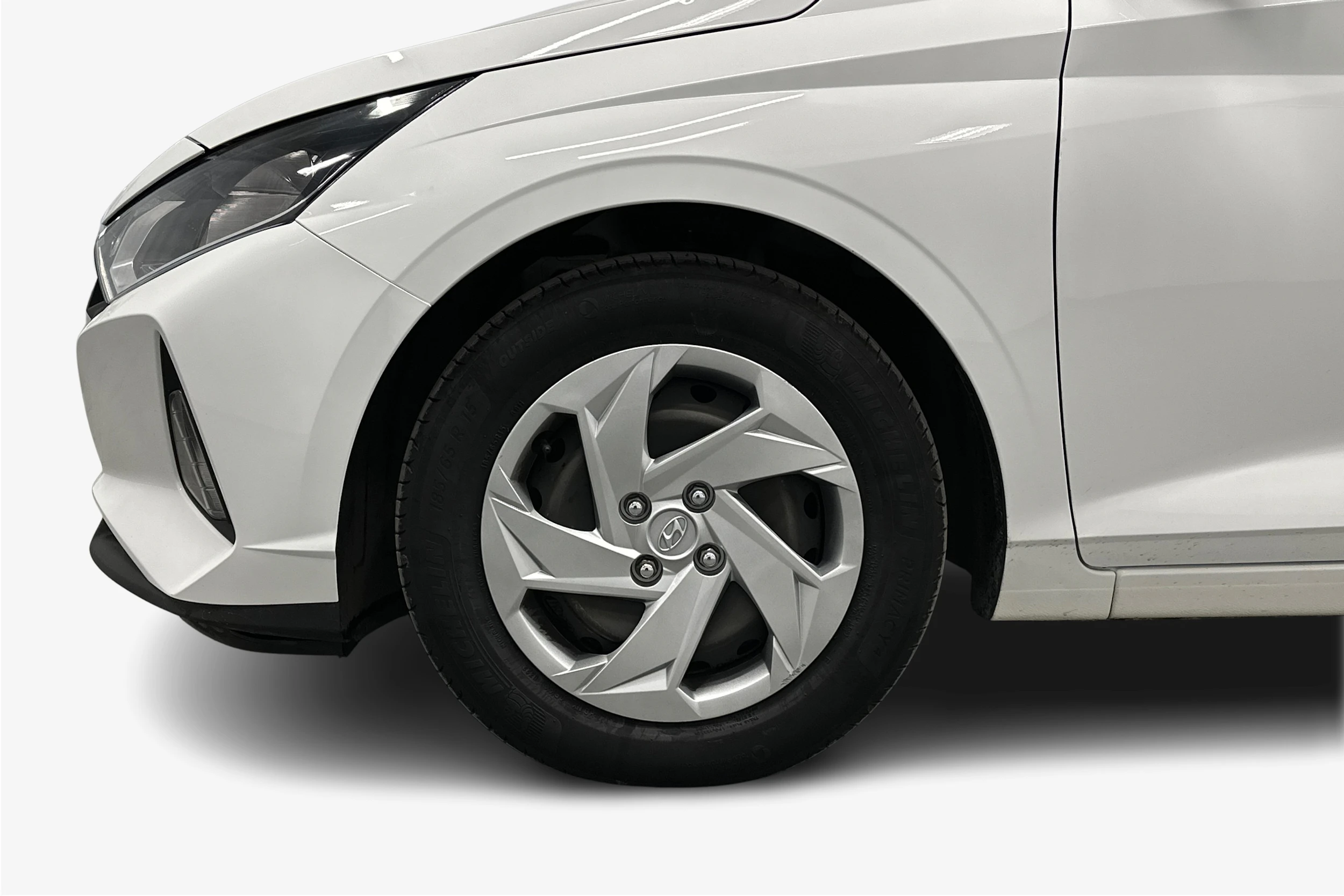 valkoinen Hyundai i20 Hatchback 2022 kuva 12.