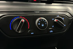 valkoinen Hyundai i20 Hatchback 2022 kuva 24.