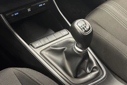 valkoinen Hyundai i20 Hatchback 2022 kuva 24.