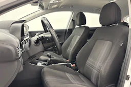 valkoinen Hyundai i20 Hatchback 2022 kuva 15.