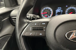 valkoinen Hyundai i20 Hatchback 2022 kuva 17.