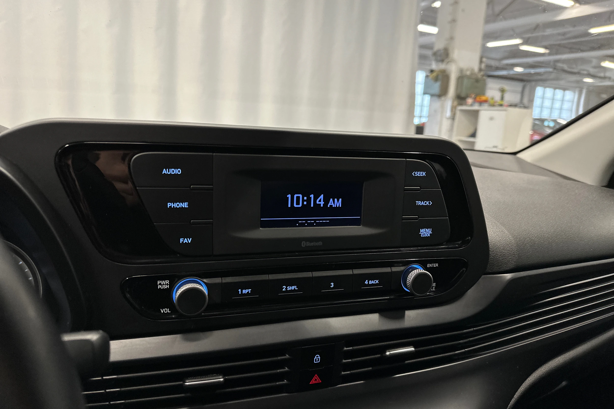 valkoinen Hyundai i20 Hatchback 2022 kuva 20.