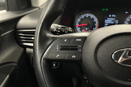 valkoinen Hyundai i20 Hatchback 2022 kuva 18.