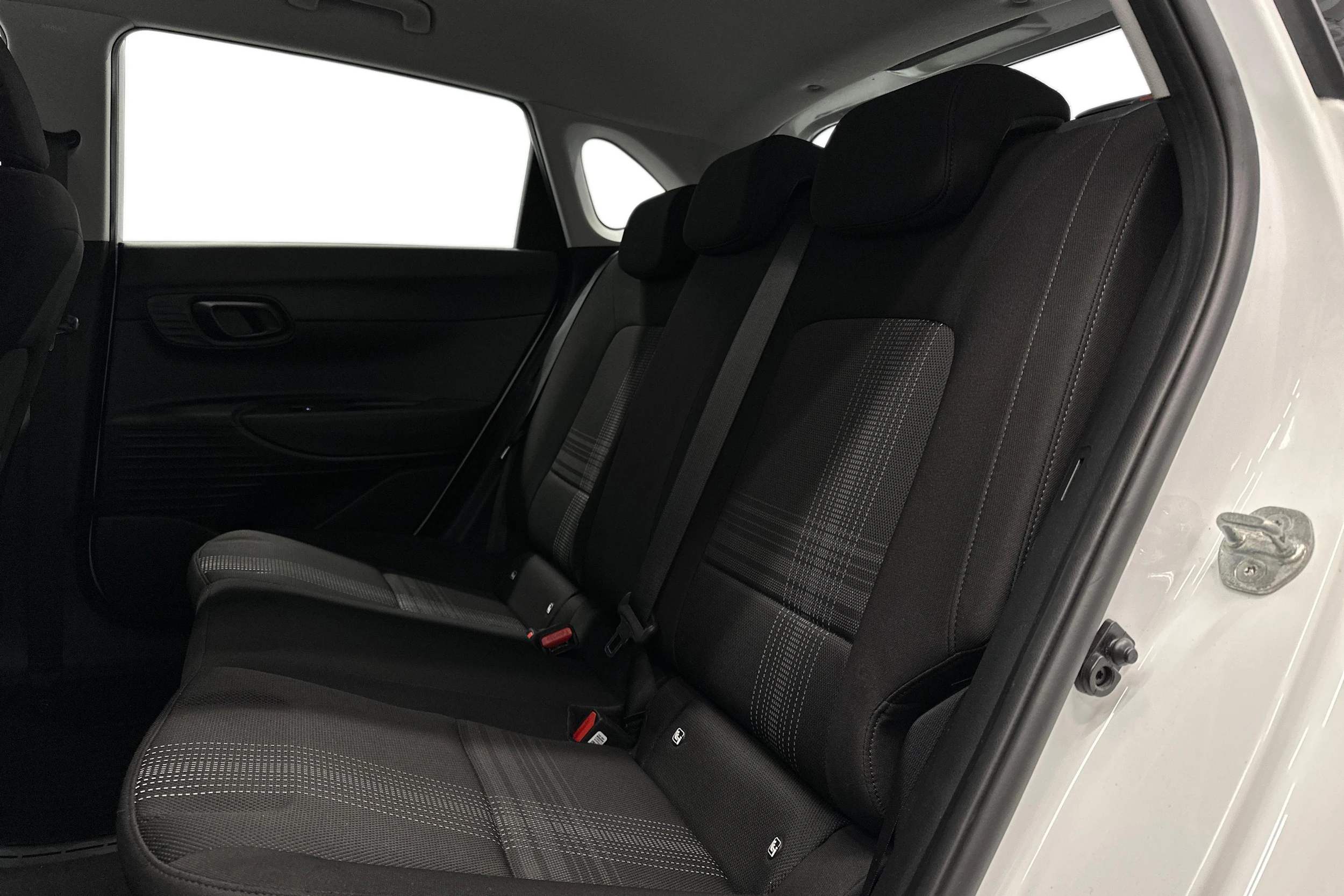 valkoinen Hyundai i20 Hatchback 2022 kuva 11.