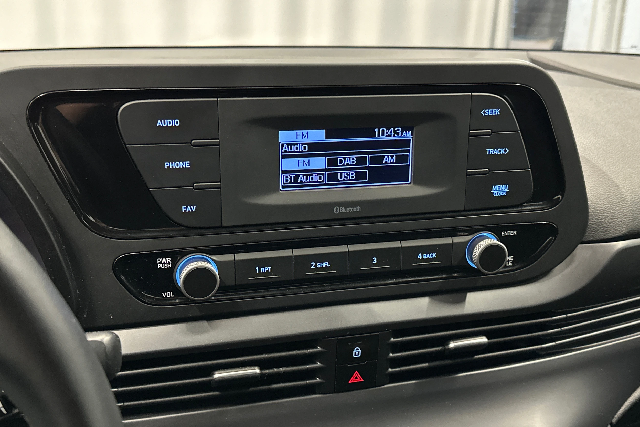 valkoinen Hyundai i20 Hatchback 2022 kuva 23.