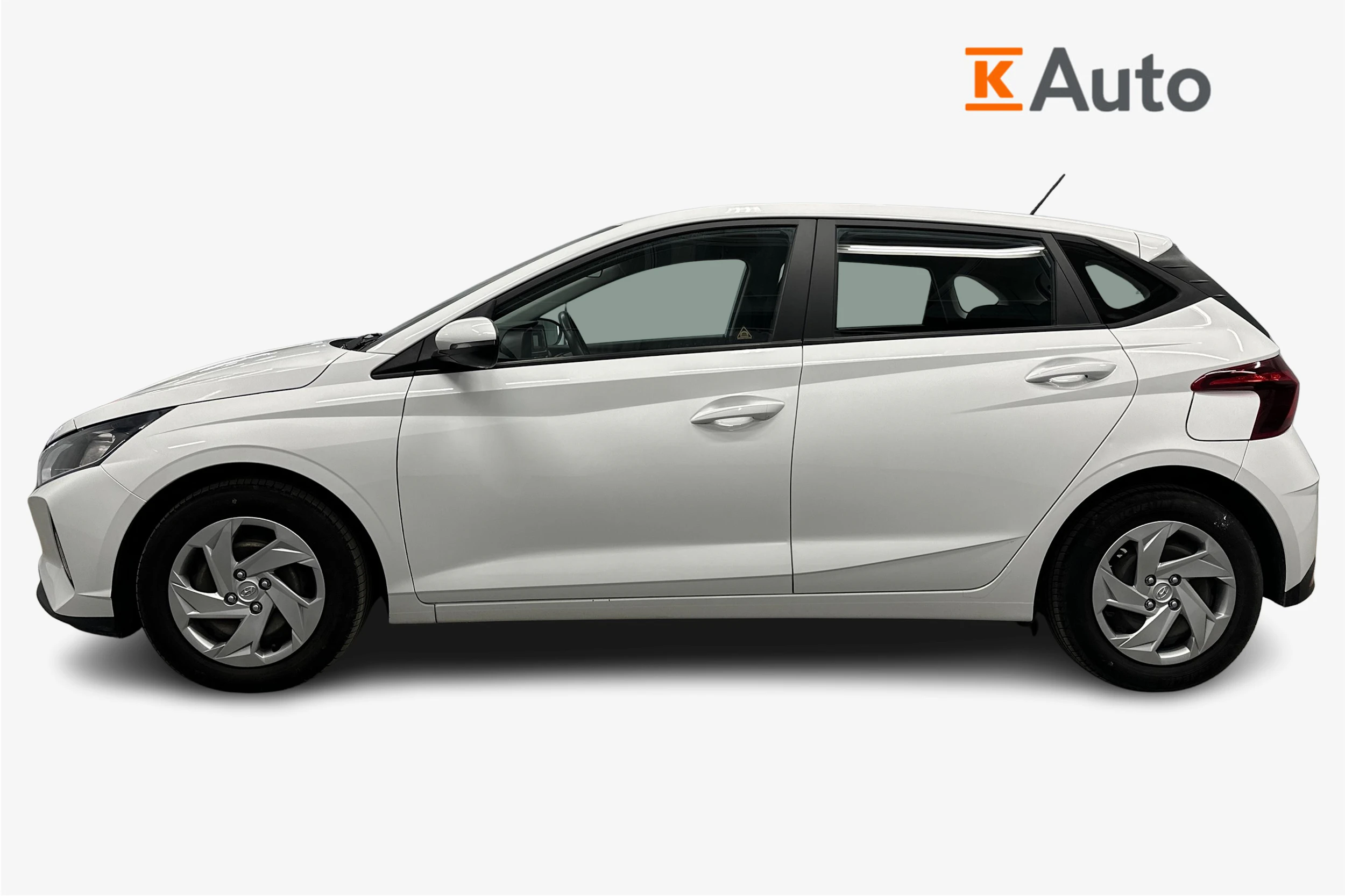valkoinen Hyundai i20 Hatchback 2022 kuva 7.