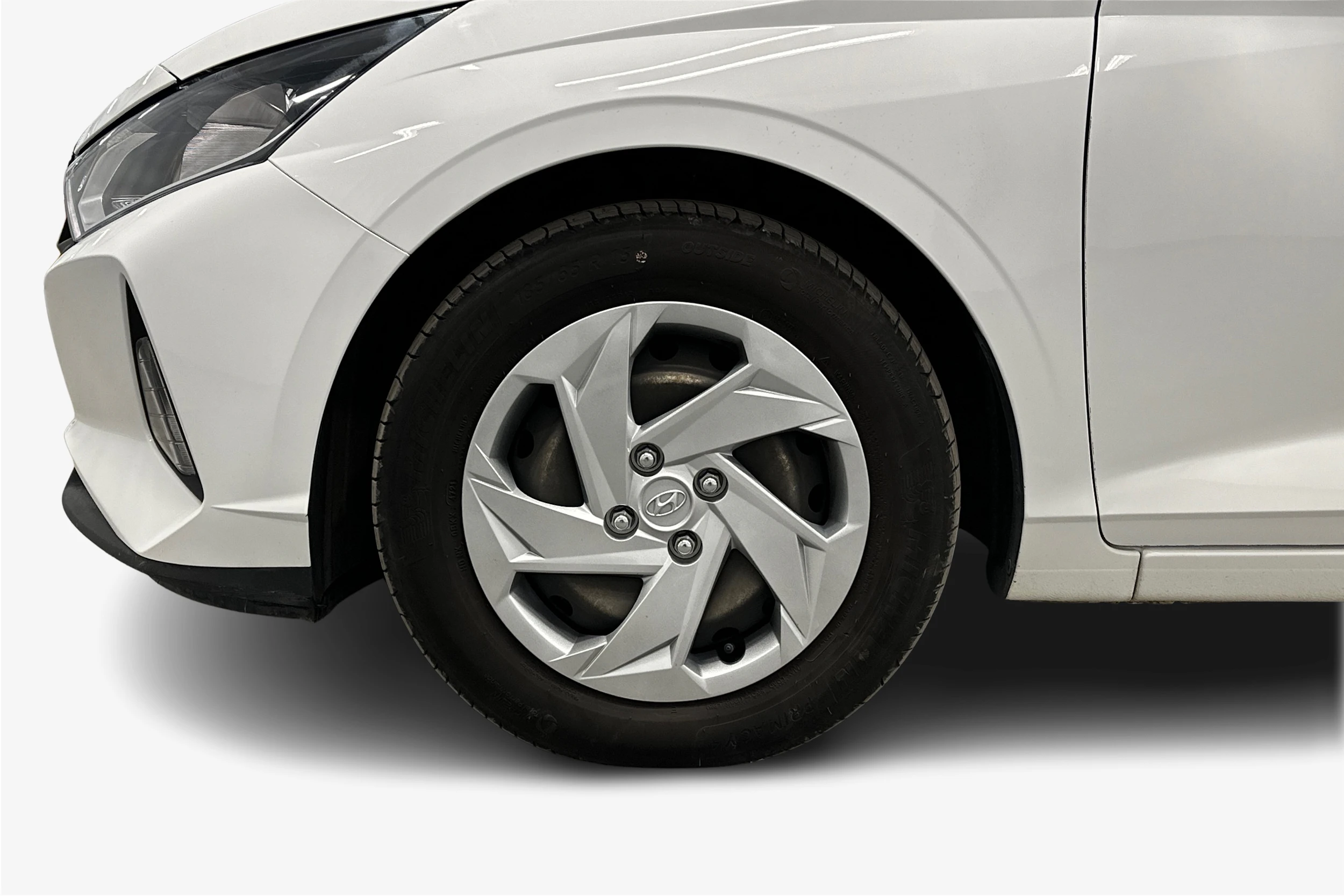 valkoinen Hyundai i20 Hatchback 2022 kuva 12.