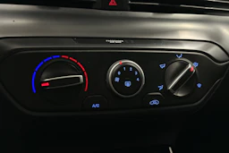 valkoinen Hyundai i20 Hatchback 2022 kuva 24.