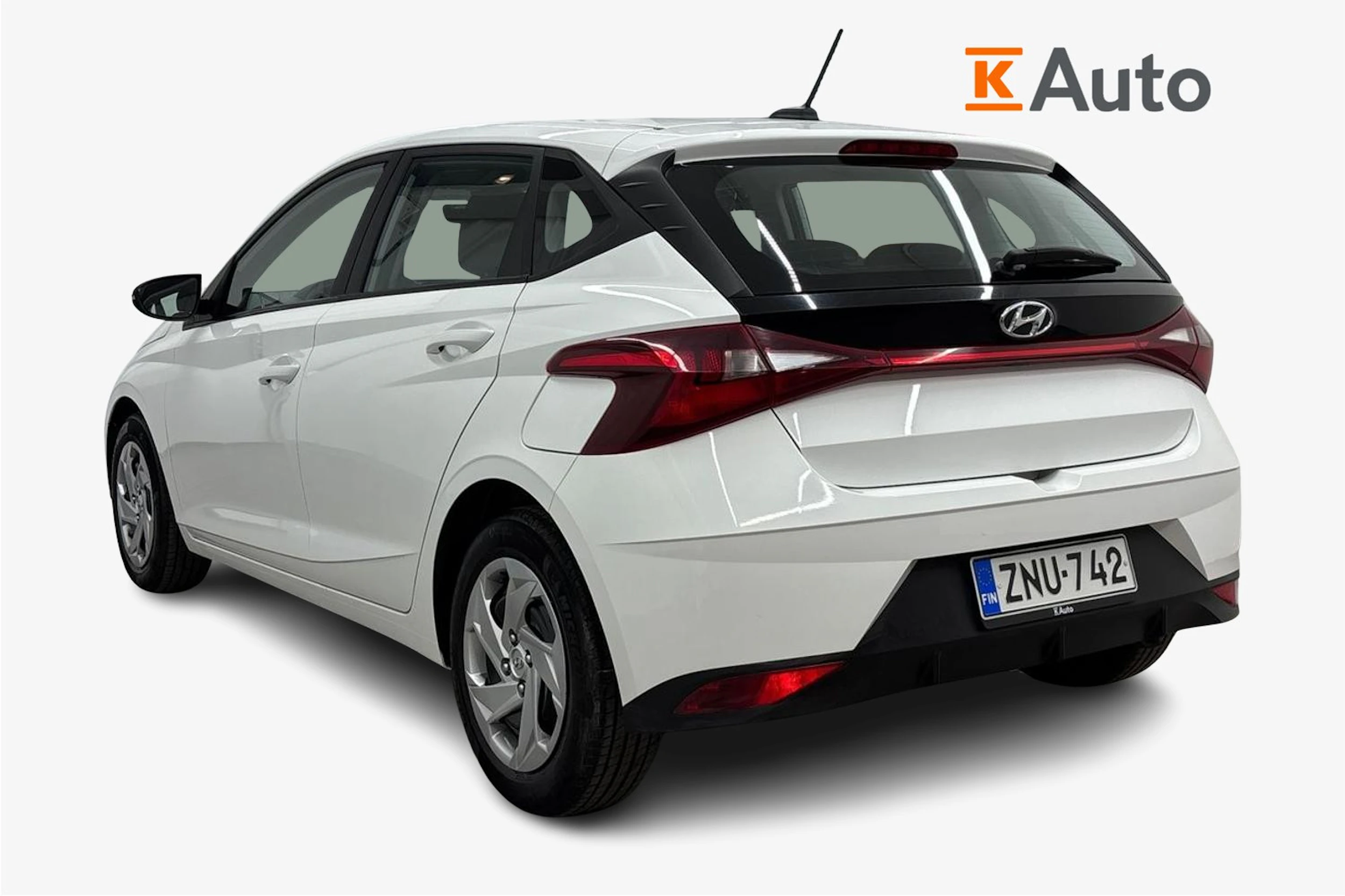 valkoinen Hyundai i20 Hatchback 2022 kuva 3.