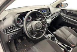 valkoinen Hyundai i20 Hatchback 2022 kuva 8.