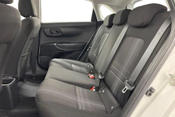 valkoinen Hyundai i20 Hatchback 2022 kuva 11.