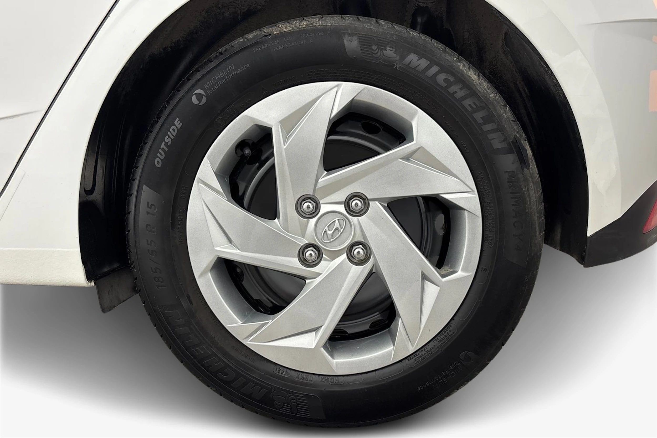 valkoinen Hyundai i20 Hatchback 2022 kuva 12.