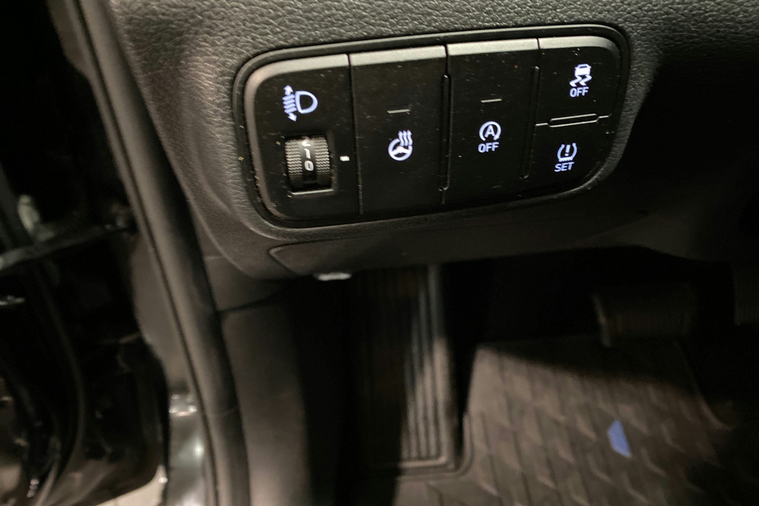 musta Hyundai i20 Hatchback 2023 kuva 14.