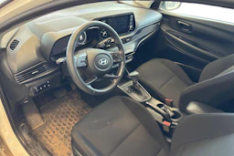 valkoinen Hyundai i20 Hatchback 2024 kuva 3.