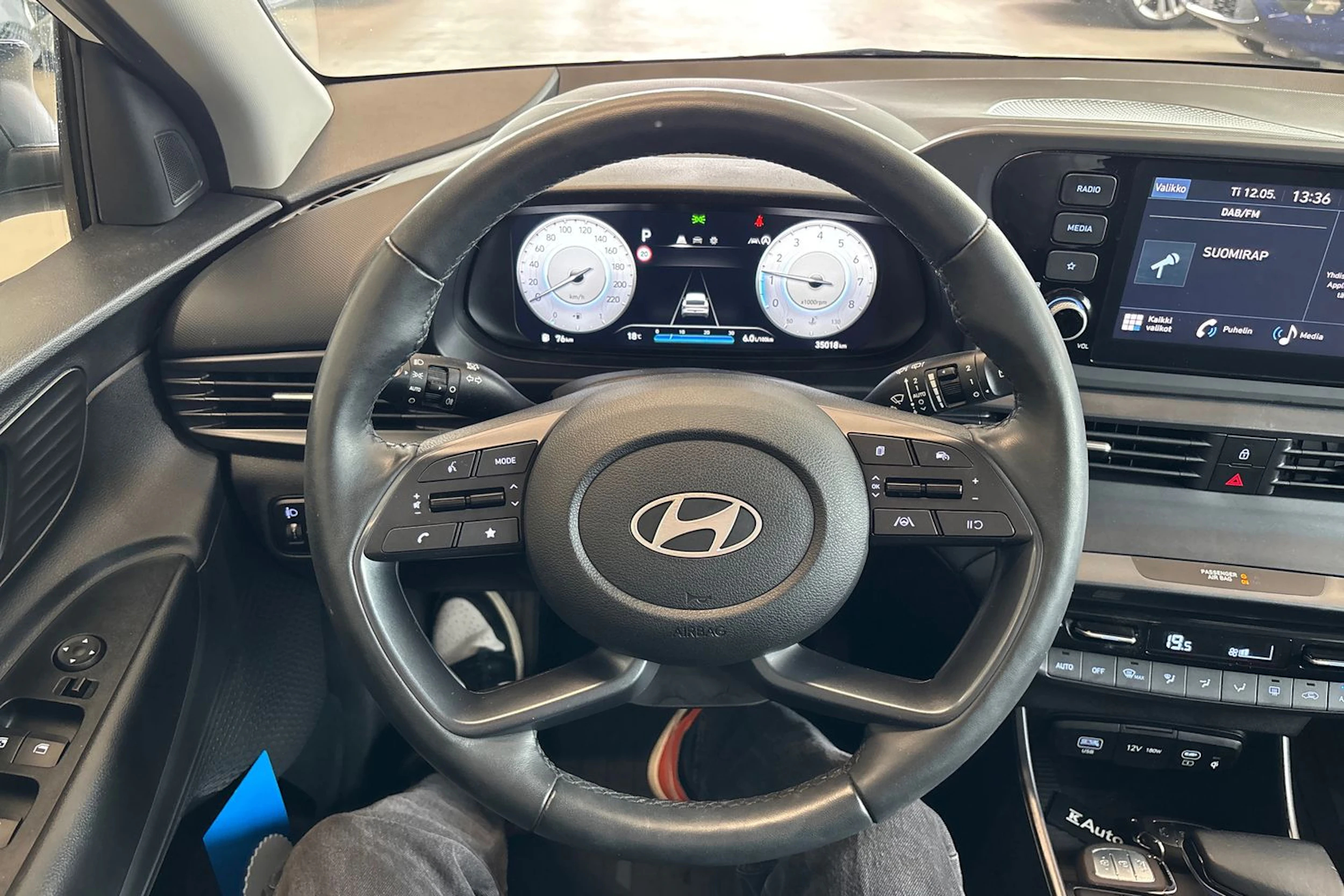 valkoinen Hyundai i20 Hatchback 2024 kuva 16.