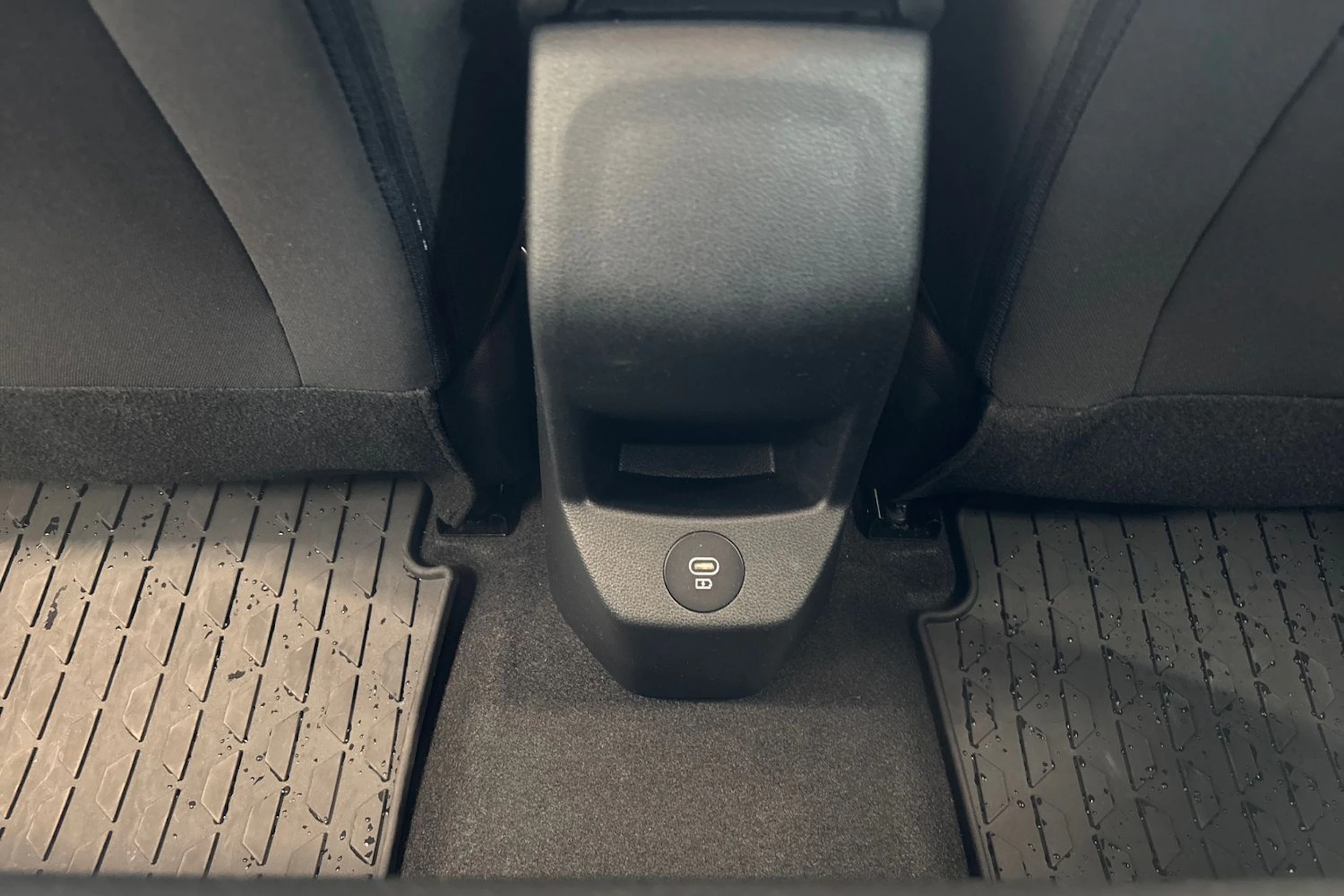 valkoinen Hyundai i20 Hatchback 2024 kuva 22.
