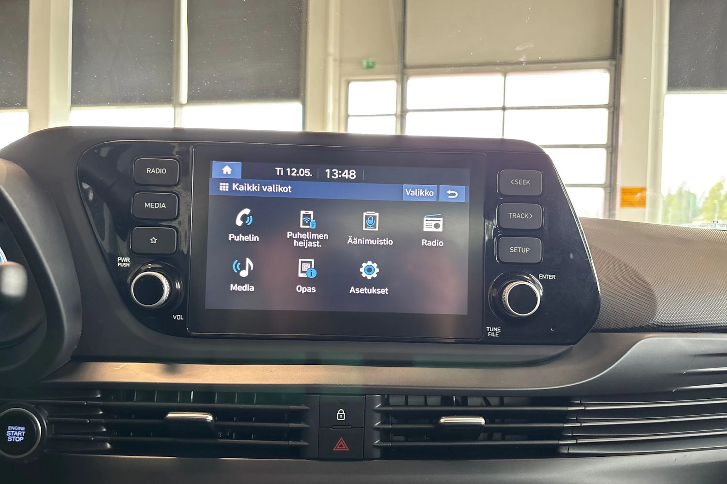 valkoinen Hyundai i20 Hatchback 2024 kuva 30.