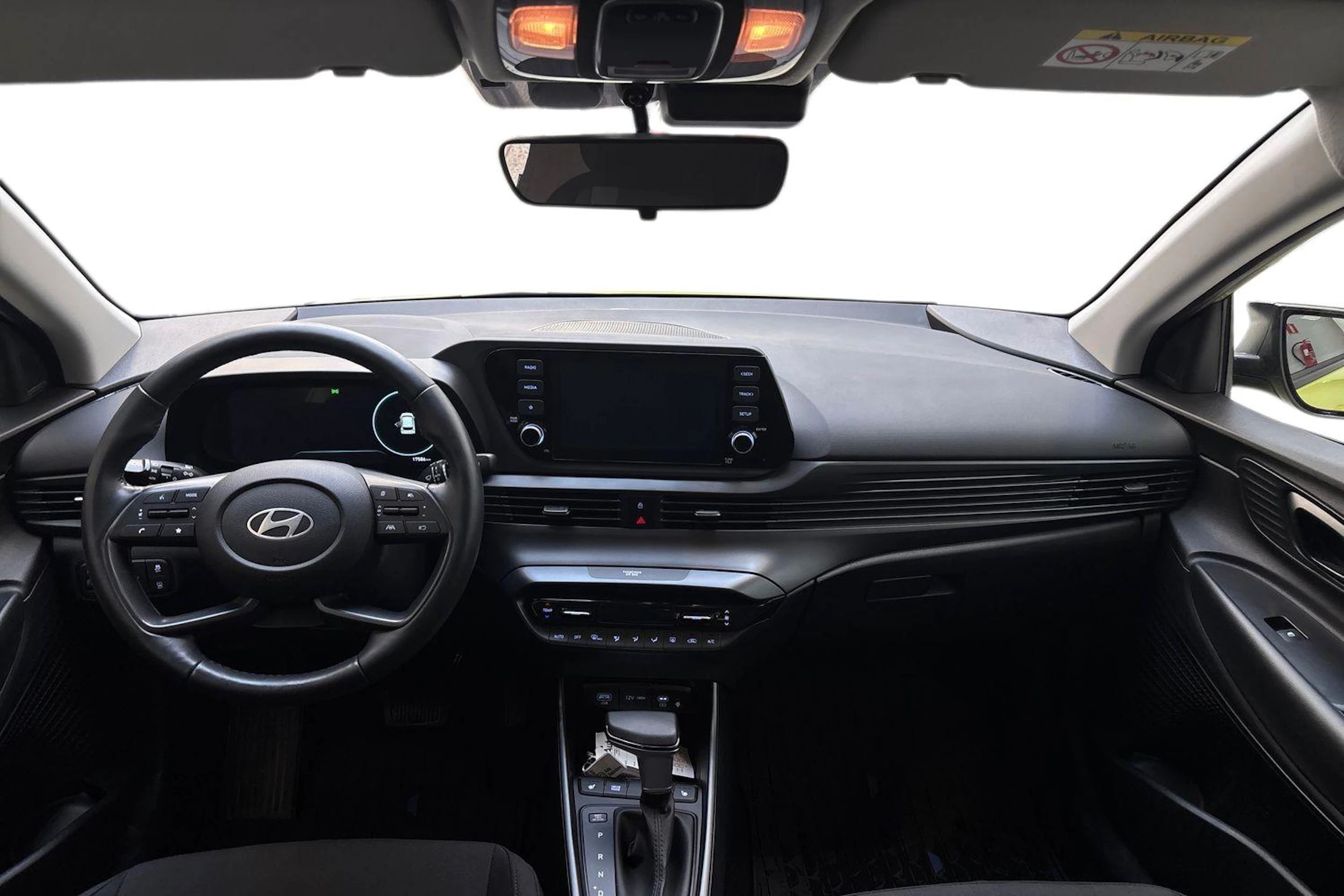 keltainen Hyundai i20 Hatchback 2024 kuva 7.