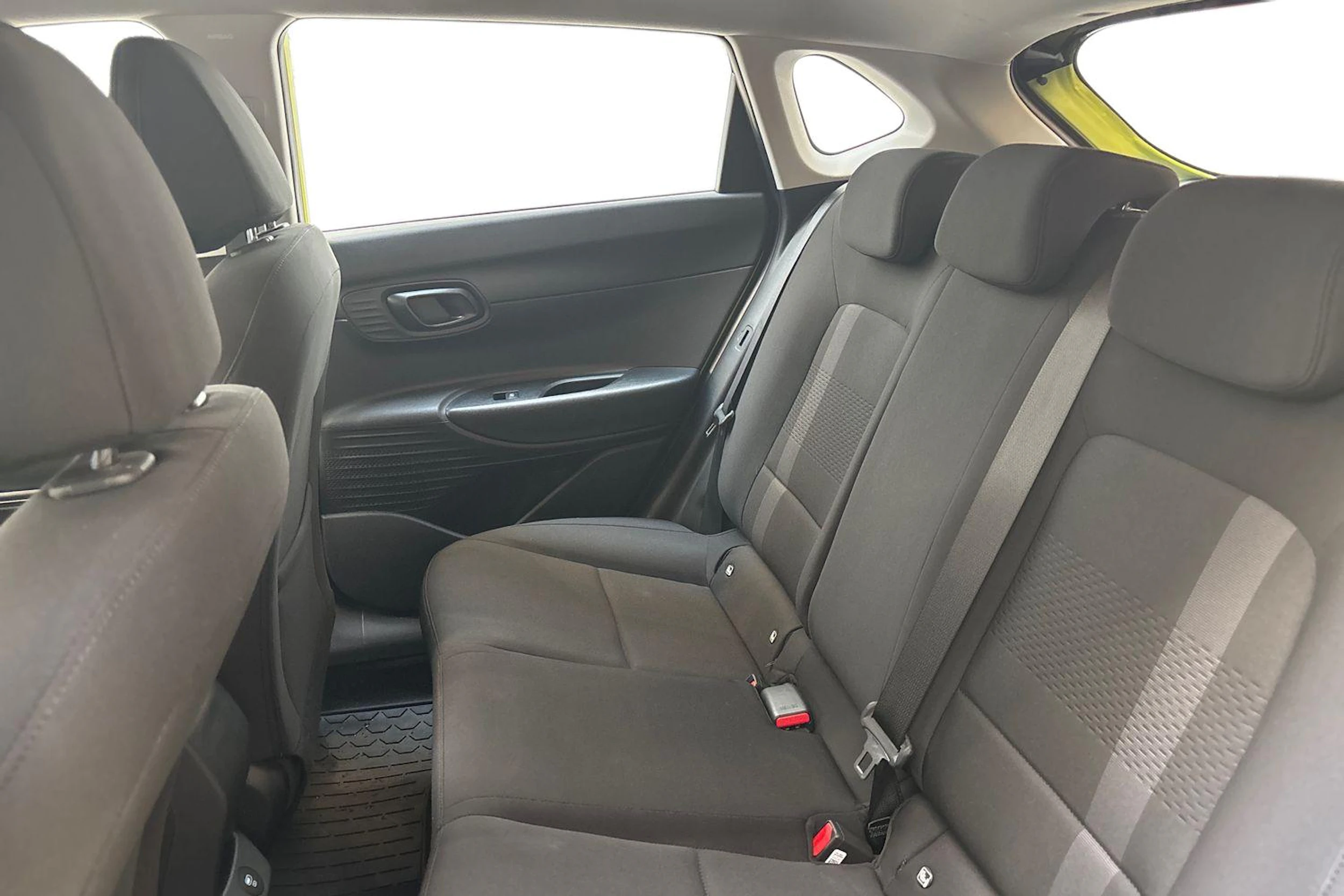 keltainen Hyundai i20 Hatchback 2024 kuva 8.