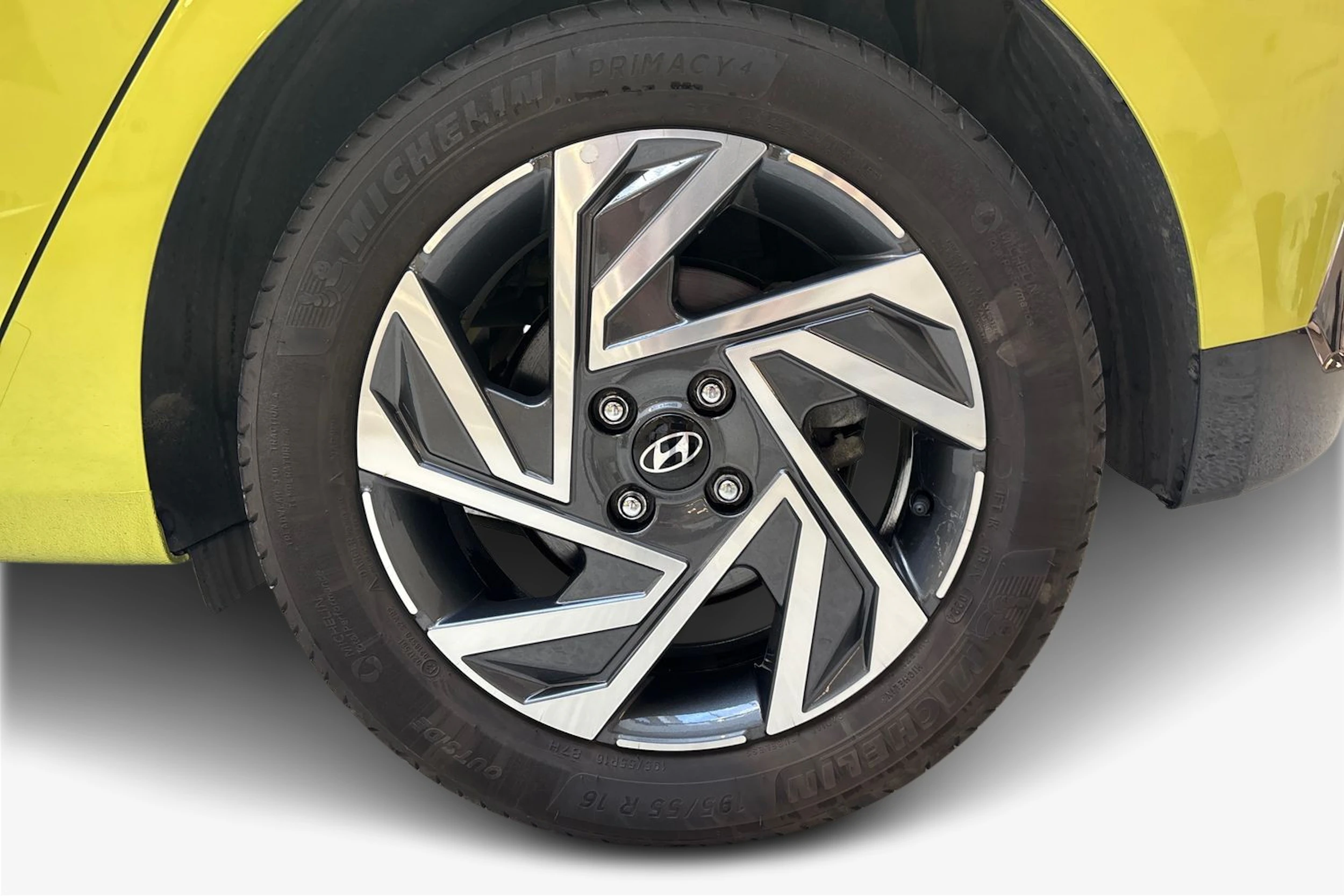 keltainen Hyundai i20 Hatchback 2024 kuva 9.