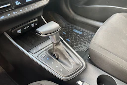 keltainen Hyundai i20 Hatchback 2024 kuva 19.