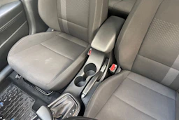 keltainen Hyundai i20 Hatchback 2024 kuva 20.