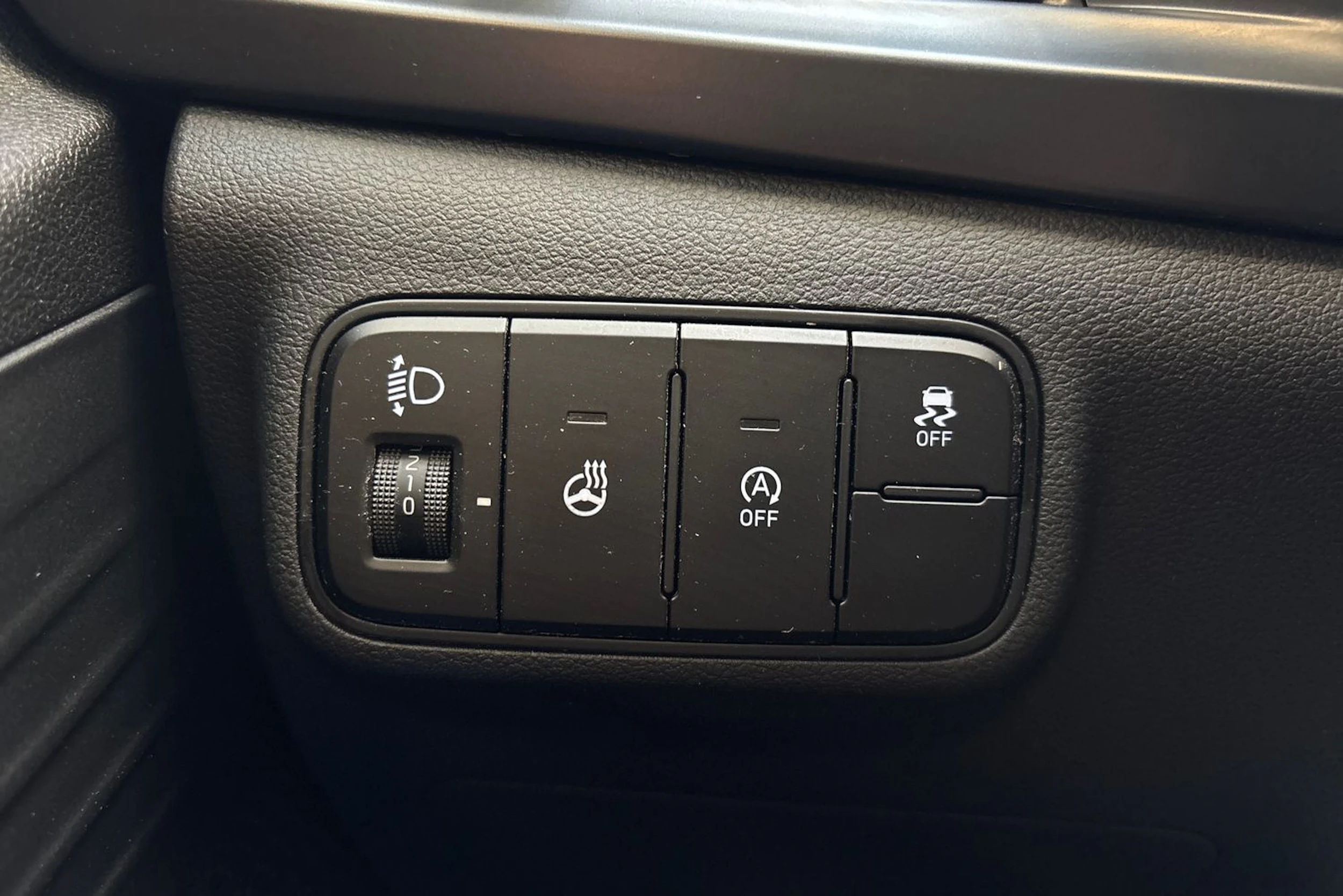 Musta Hyundai i20 N 2022 kuva 15.