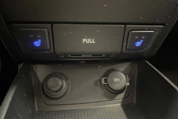 punainen Hyundai i30 2008 kuva 24.