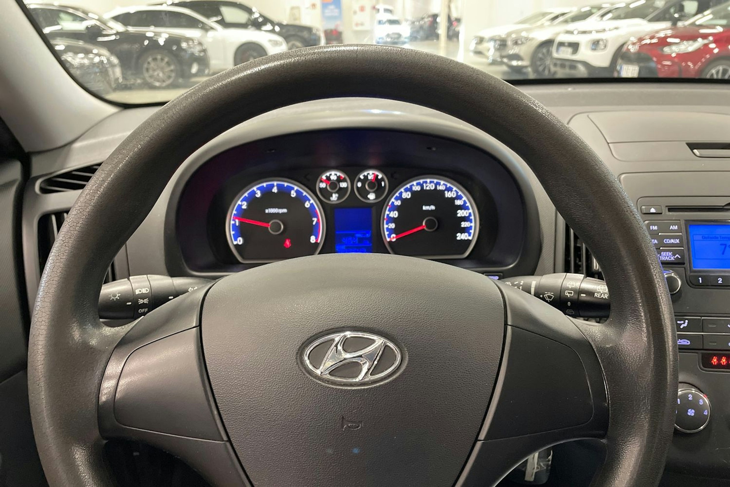 musta Hyundai i30 2008 kuva 12.