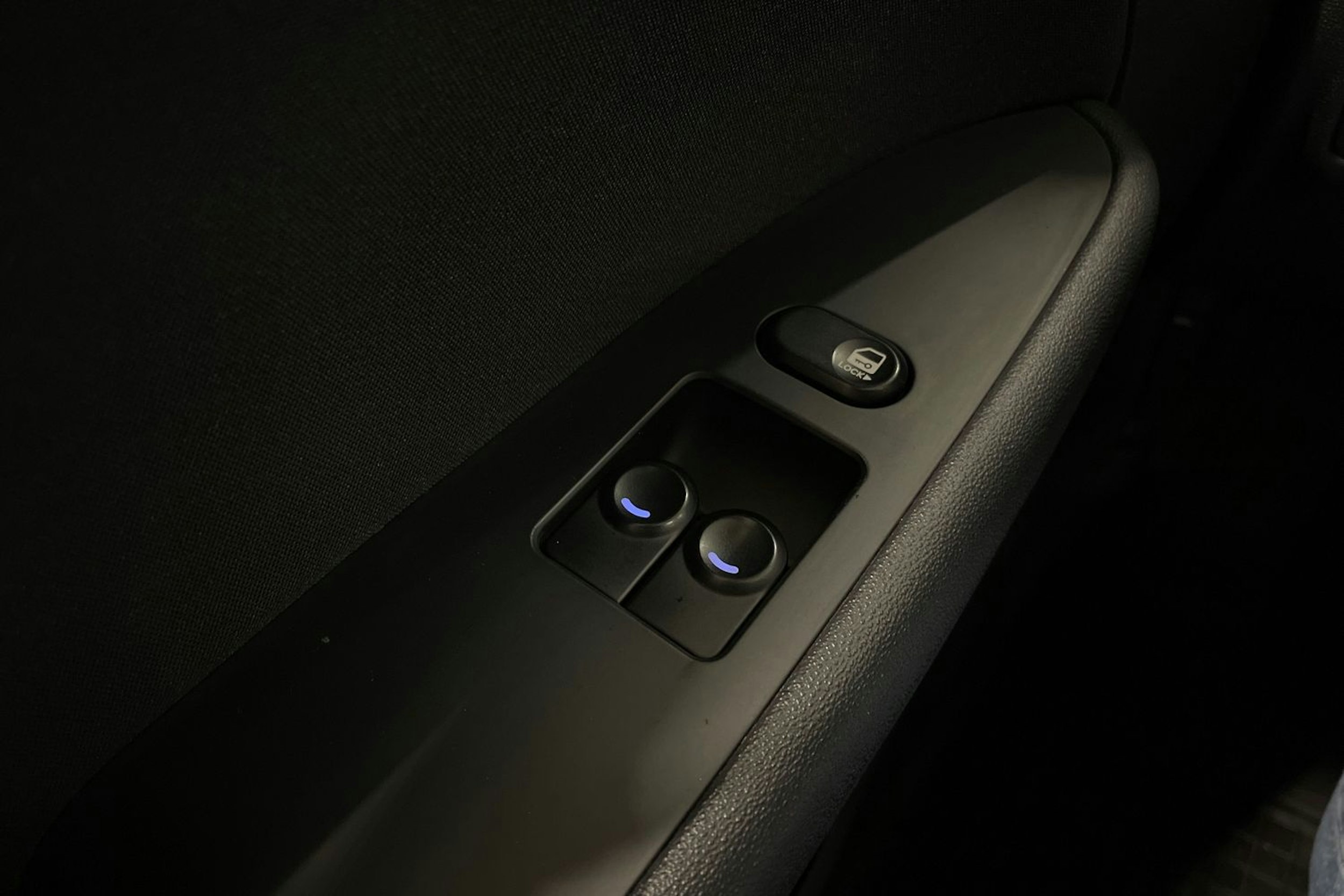 musta Hyundai i30 2008 kuva 15.