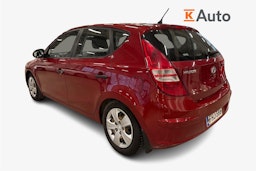 punainen Hyundai i30 2009 kuva 2.
