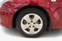 punainen Hyundai i30 2009 kuva 11.