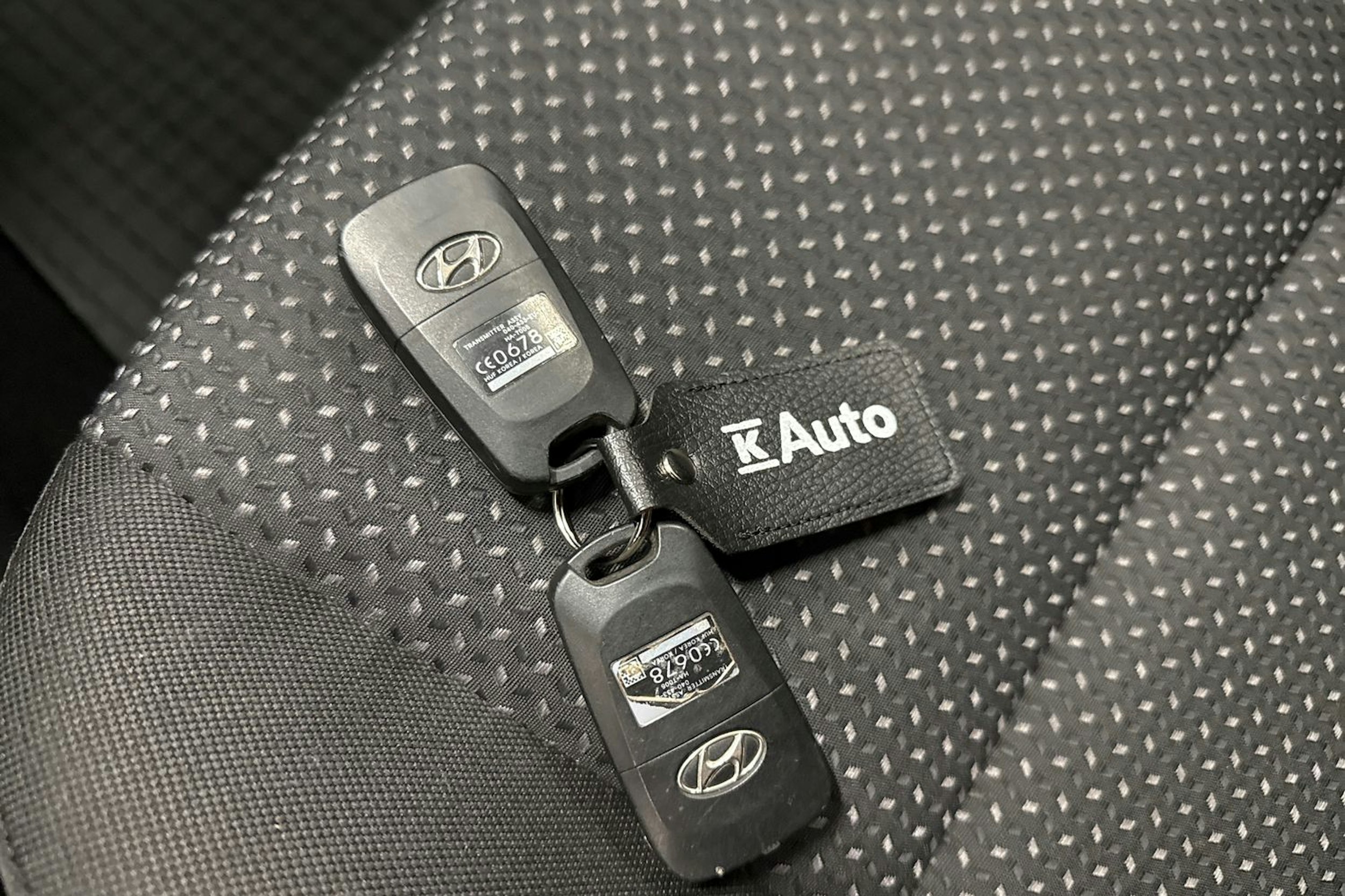 punainen Hyundai i30 2009 kuva 20.