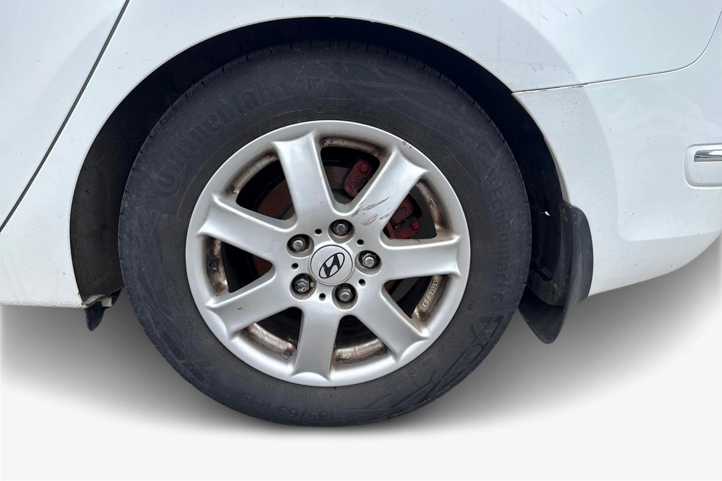 Valkoinen Hyundai i30 2009 kuva 9.