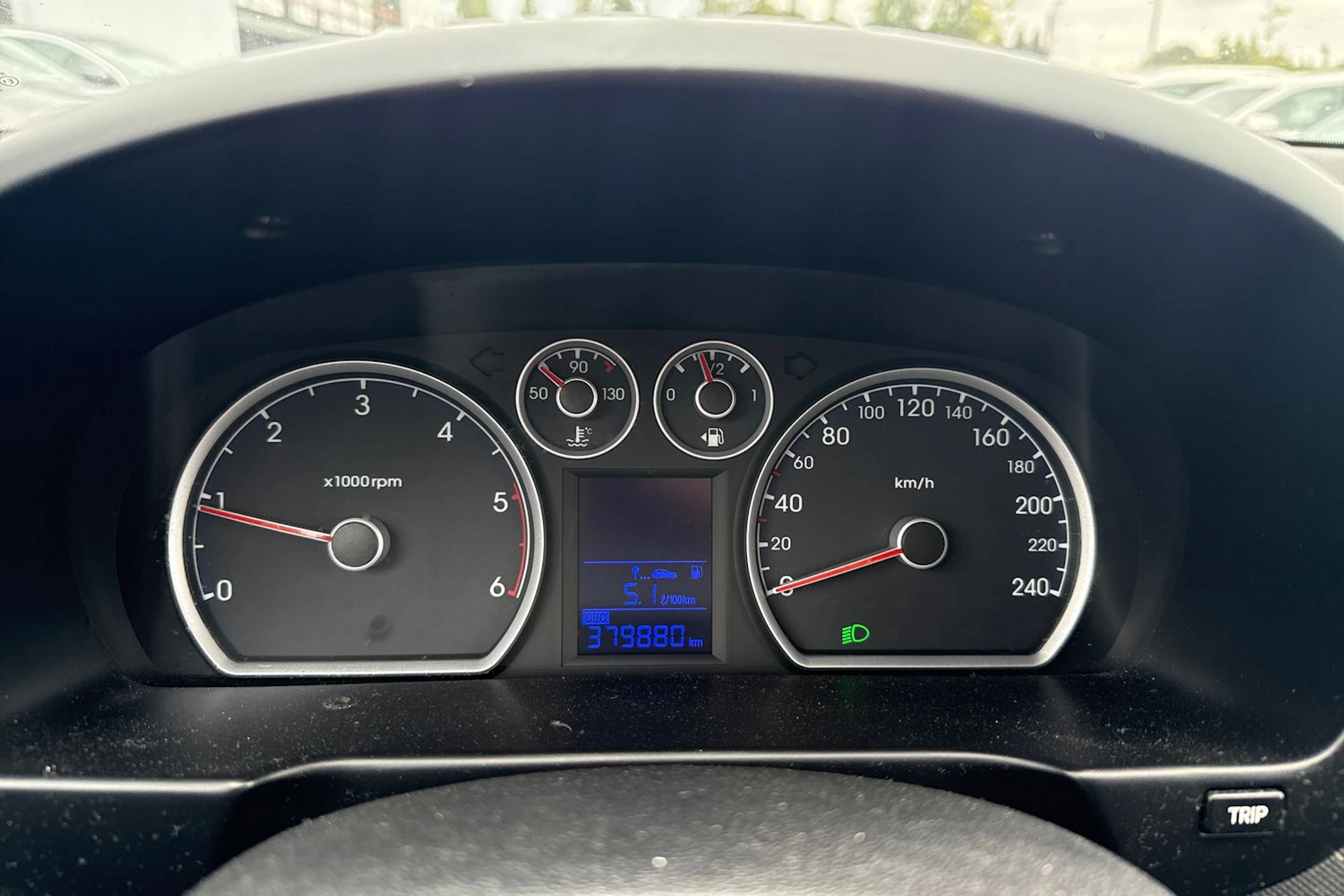 Valkoinen Hyundai i30 2009 kuva 12.