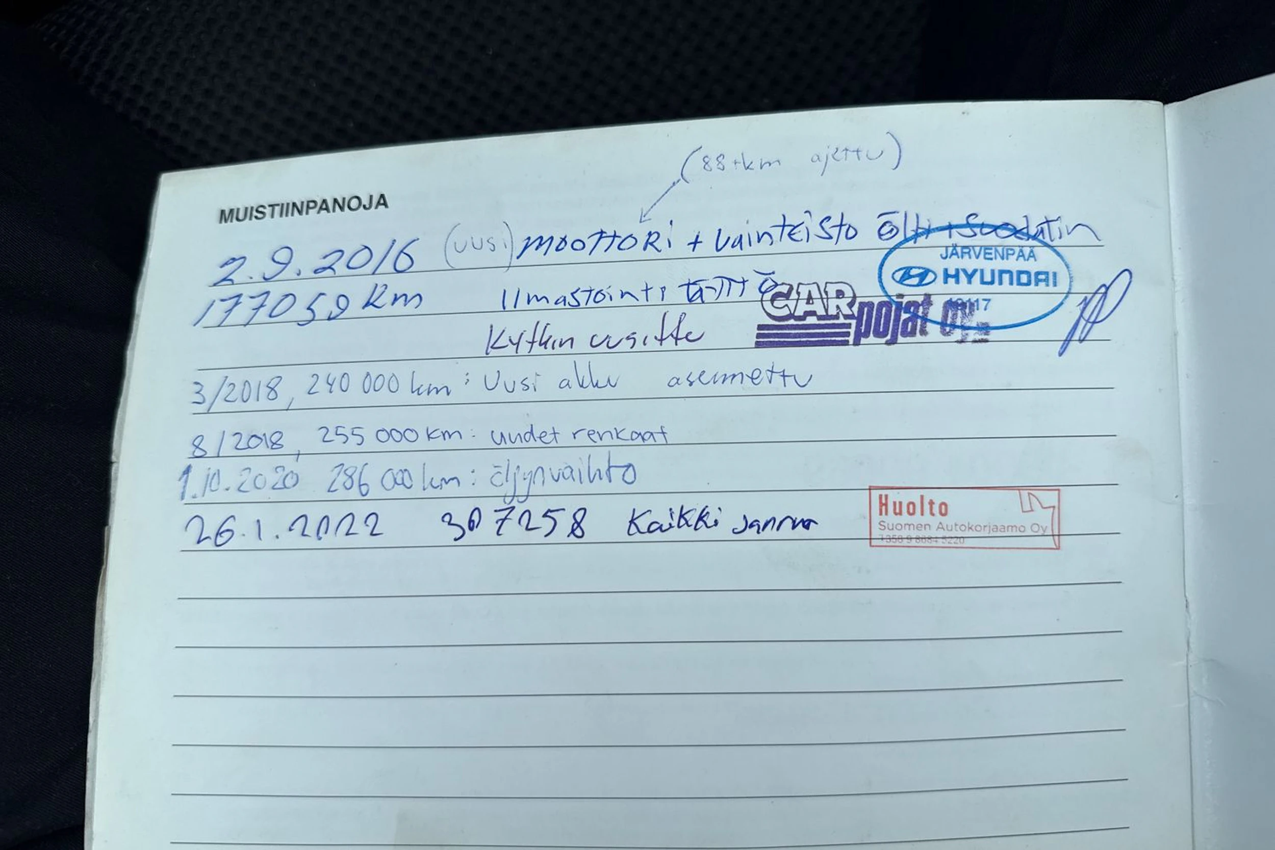 Valkoinen Hyundai i30 2009 kuva 19.