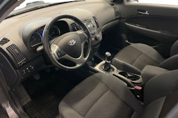 Harmaa Hyundai i30 2010 kuva 7.