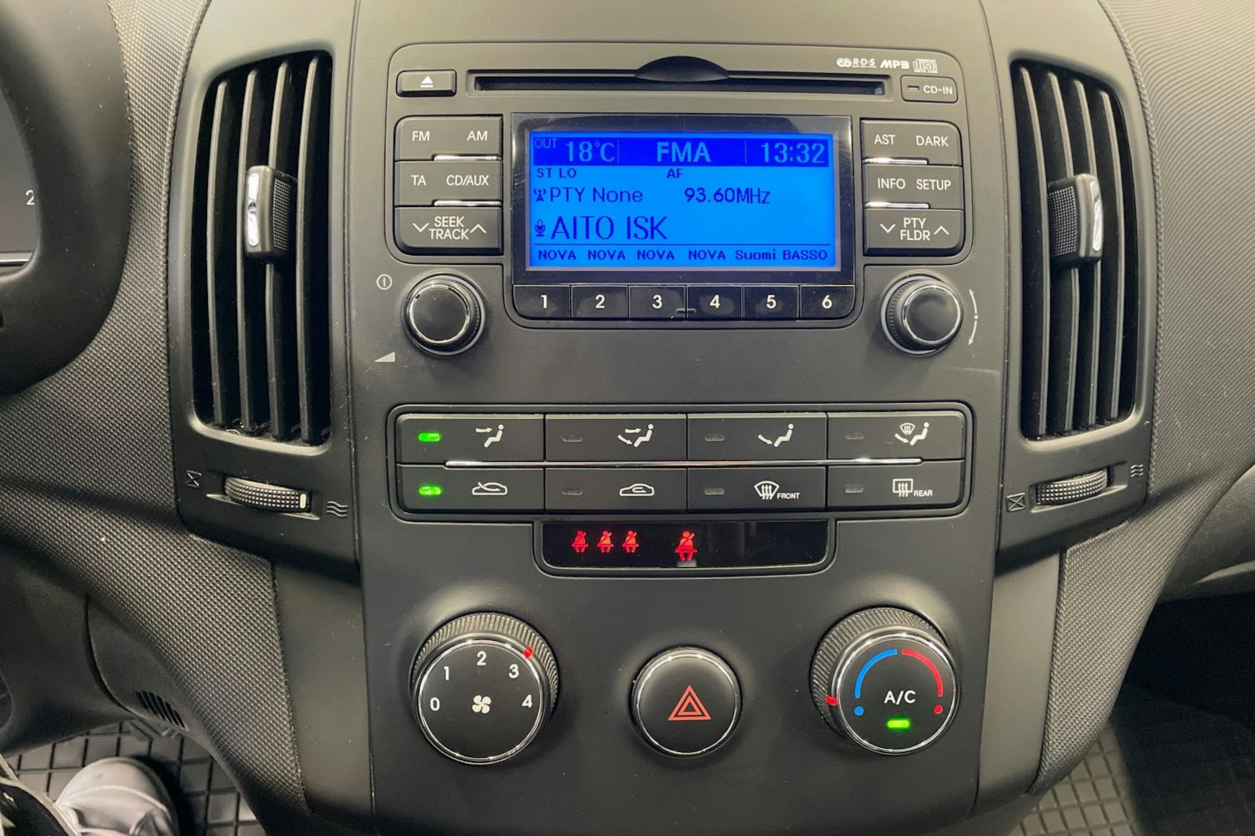 Harmaa Hyundai i30 2010 kuva 14.
