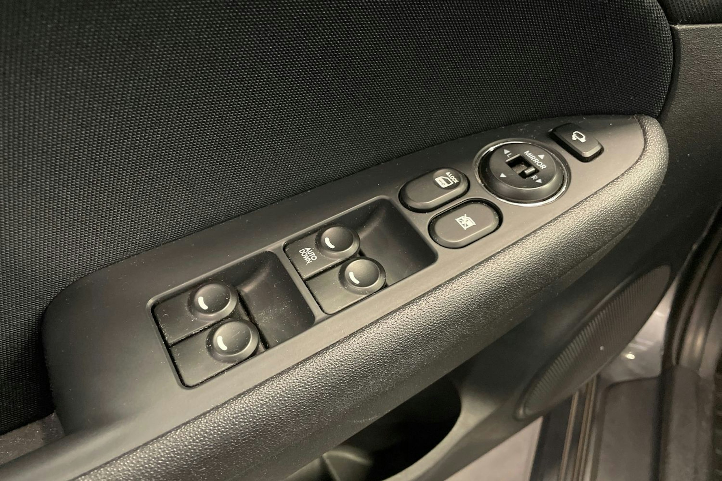 Harmaa Hyundai i30 2010 kuva 18.
