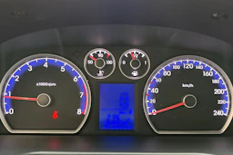 Punainen Hyundai i30 2011 kuva 19.