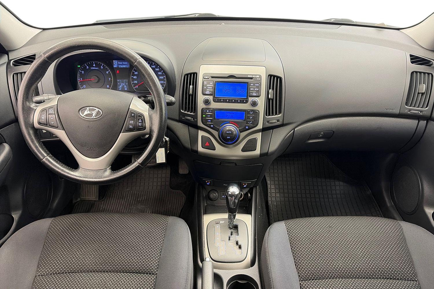Hyundai i30 Wagon 1,6 CVVT 4AT Premium 2011, bild 7/19