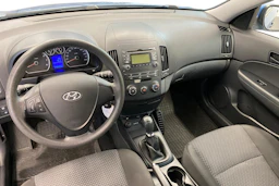 sininen Hyundai i30 2011 kuva 9.