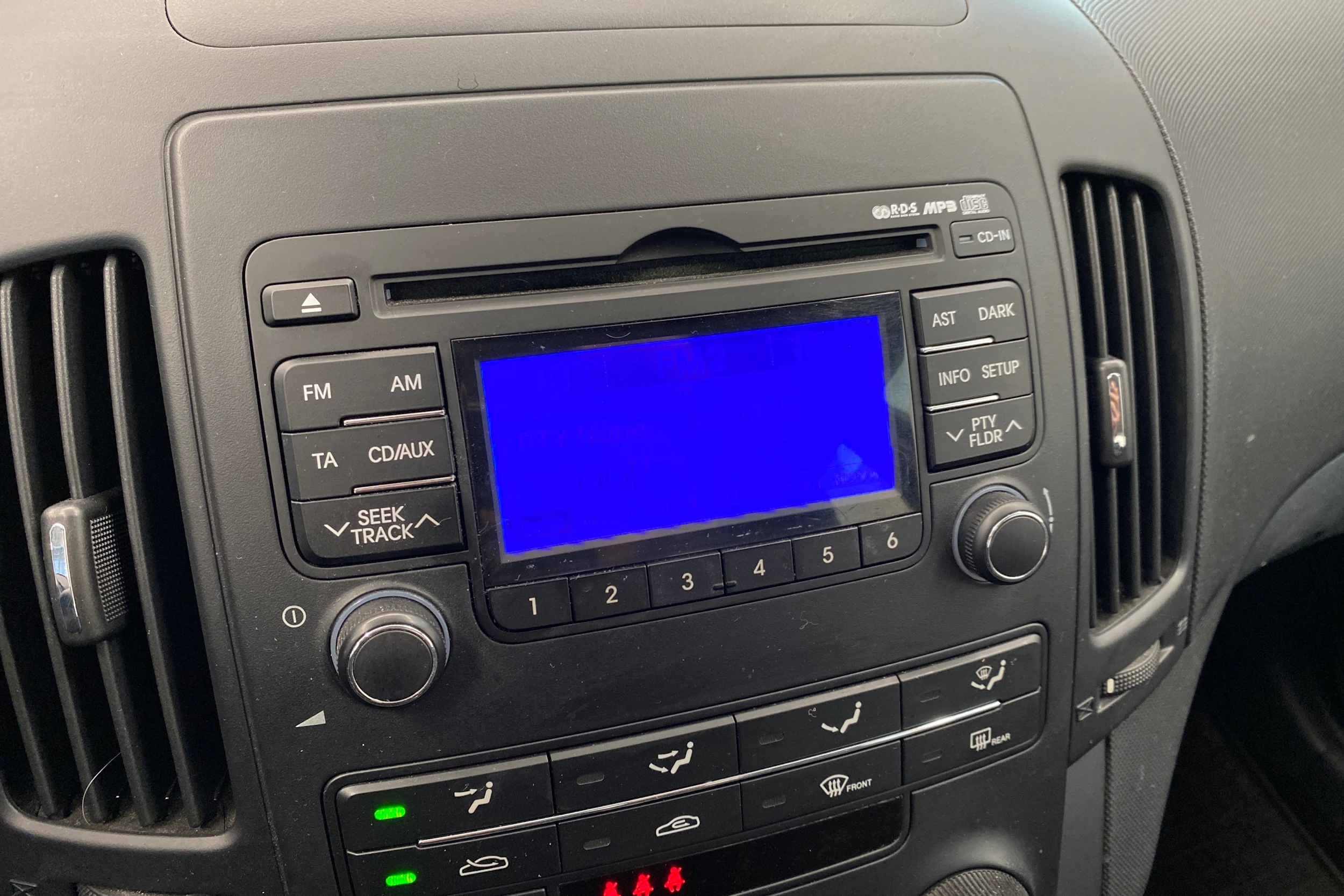 sininen Hyundai i30 2011 kuva 16.