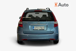 Sininen Hyundai i30 2012 kuva 3.