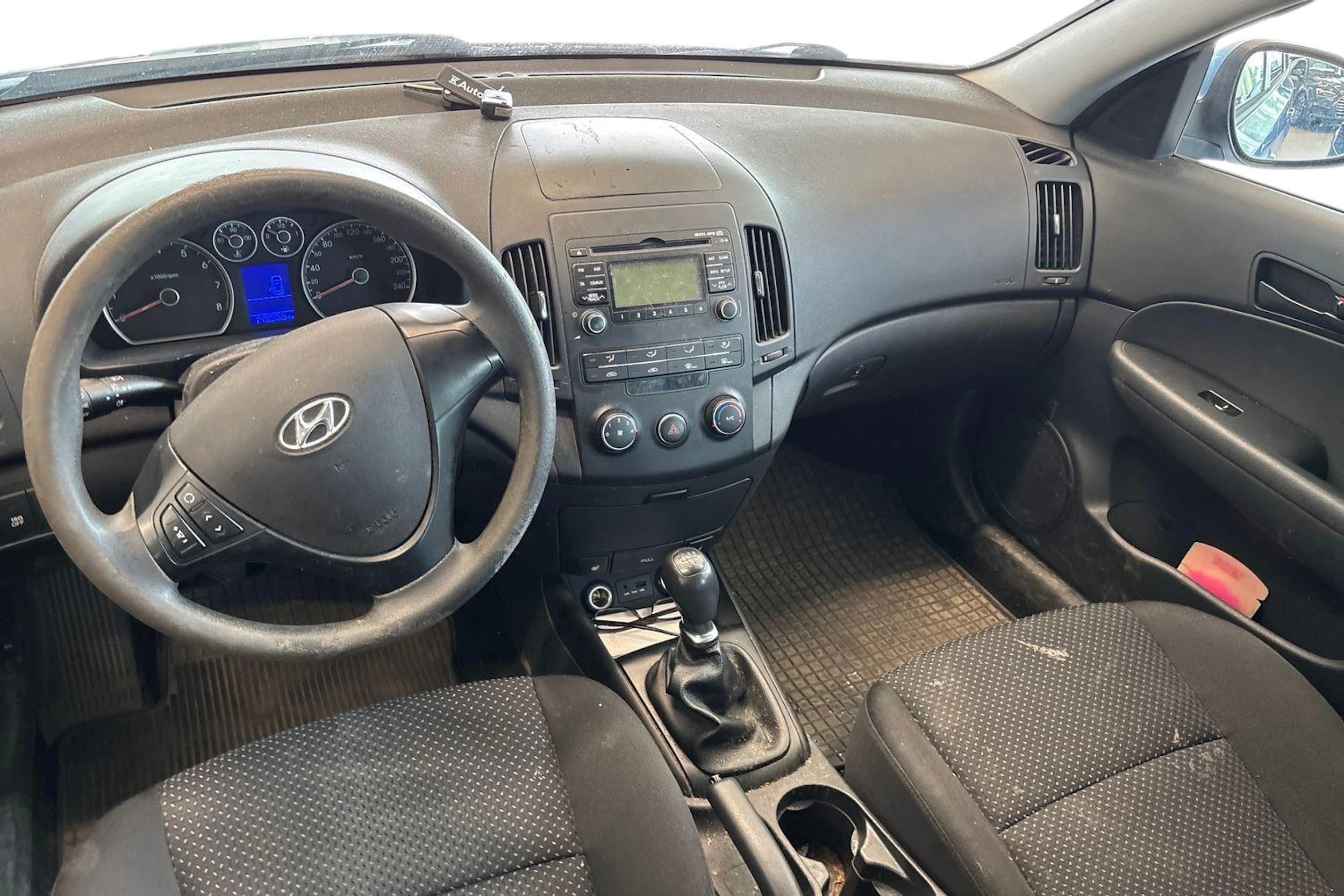 Sininen Hyundai i30 2012 kuva 7.