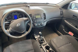 Sininen Hyundai i30 2012 kuva 7.
