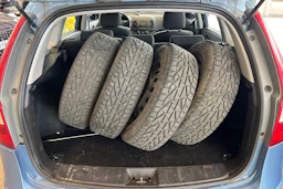 Sininen Hyundai i30 2012 kuva 11.