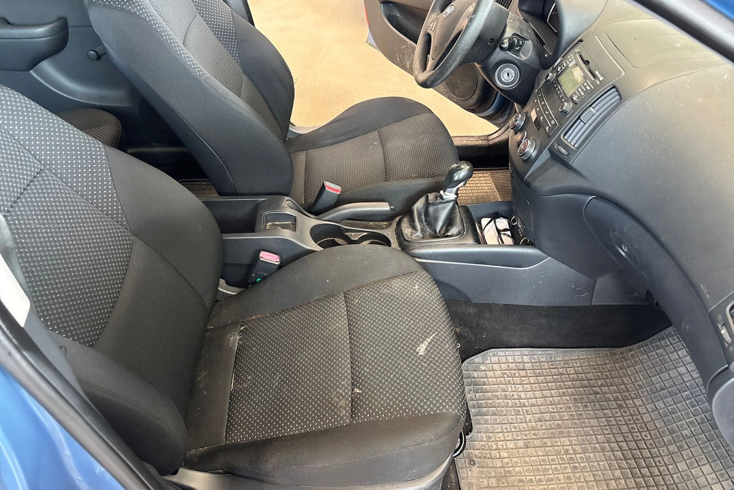 Sininen Hyundai i30 2012 kuva 29.